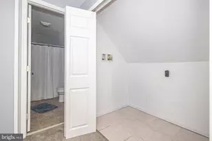 11 High Rd, Levittown, PA 19056 - Photo 31