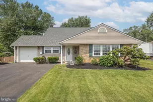 11 High Rd, Levittown, PA 19056 - Photo 1