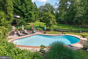 4 Far View Rd, Chalfont, PA 18914 - Photo 3
