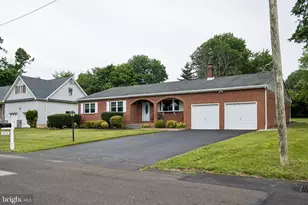 4674 Sunrise Ave, Bensalem, PA 19020 - Photo 3