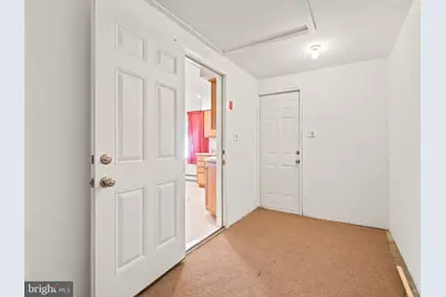 10 Serpentine Lane, Levittown, PA 19055 - Photo 7