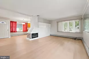 10 Serpentine Ln, Levittown, PA 19055 - Photo 5