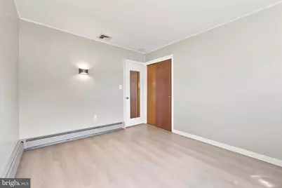 10 Serpentine Lane, Levittown, PA 19055 - Photo 9