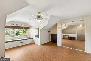 549 Princeton Ct, Bensalem, PA 19020 - Photo 33