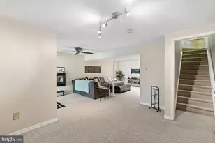 549 Princeton Ct, Bensalem, PA 19020 - Photo 37