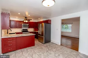136 N Ambler St, Quakertown, PA 18951 - Photo 5