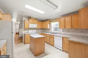 7001 Huber Dr, Morrisville, PA 19067 - Photo 7