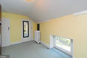 381 Holland Rd, Holland, PA 18966 - Photo 35