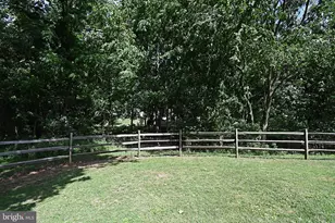 703 W County Line Rd, Warminster, PA 18974 - Photo 27