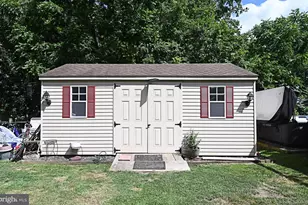 703 W County Line Rd, Warminster, PA 18974 - Photo 25