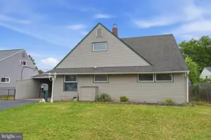 55 Nature Ln, Levittown, PA 19054 - Photo 3