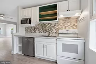 55 Nature Ln, Levittown, PA 19054 - Photo 11