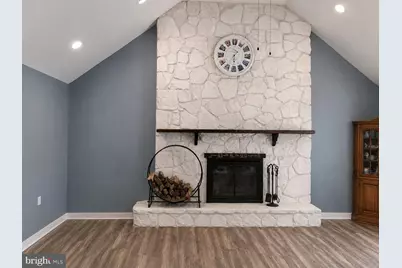 43 Northpark Drive, Levittown, PA 19054 - Photo 3