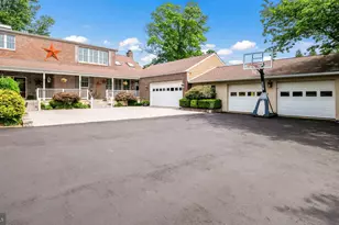 2201 Denbeigh Dr, Jamison, PA 18929 - Photo 15