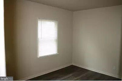 33 S Lafayette Avenue, Morrisville, PA 19067 - Photo 11
