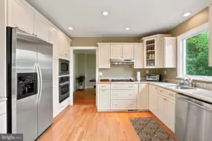 554 Keating Dr, Yardley, PA 19067 - Photo 17