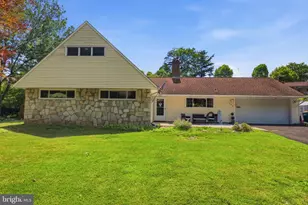 201 Snowball Dr, Levittown, PA 19056 - Photo 1