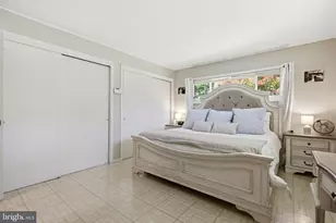 201 Snowball Dr, Levittown, PA 19056 - Photo 29