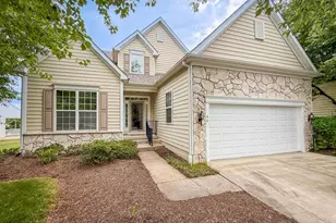 40 Betts Dr, Washington Crossing, PA 18977 - Photo 1