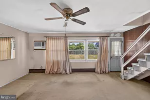 17 Idolstone Rd, Levittown, PA 19057 - Photo 3