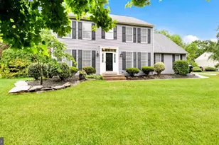 12 Tracy Dr, Doylestown, PA 18901 - Photo 3
