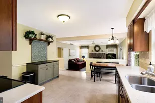 12 Tracy Dr, Doylestown, PA 18901 - Photo 15