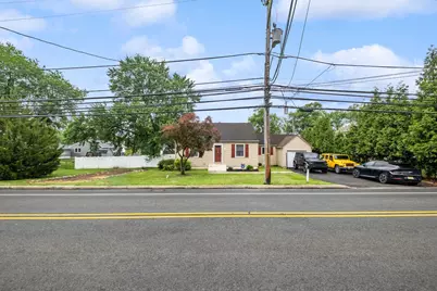 327 Elmwood Avenue, Feasterville-Trevose, PA 19053 - Photo 3
