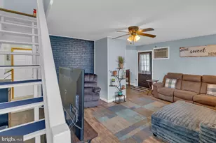 45 Red Cedar Dr, Levittown, PA 19055 - Photo 19