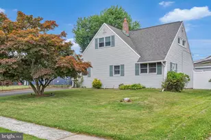 45 Red Cedar Dr, Levittown, PA 19055 - Photo 1