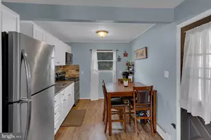 45 Red Cedar Dr, Levittown, PA 19055 - Photo 5