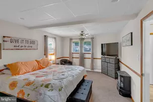 45 Red Cedar Dr, Levittown, PA 19055 - Photo 13