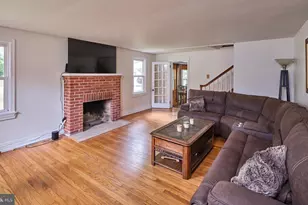 451 N Main St, Chalfont, PA 18914 - Photo 9