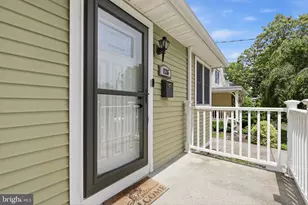 126 W Maple Ave, Morrisville, PA 19067 - Photo 5