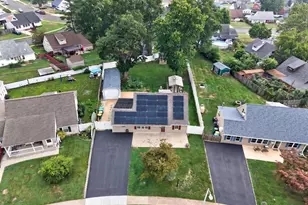 10 Indian Red Rd, Levittown, PA 19057 - Photo 29