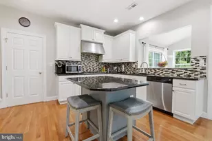 1228 William Penn Dr, Bensalem, PA 19020 - Photo 17
