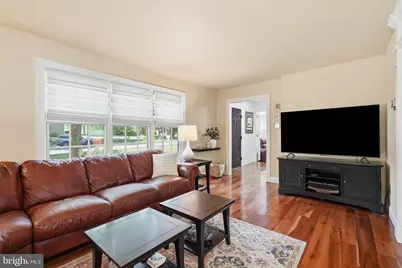 275 Aspen Road, Yardley, PA 19067 - Photo 7