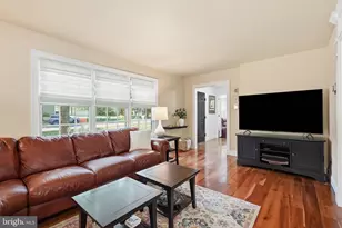 275 Aspen Rd, Yardley, PA 19067 - Photo 7