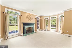 8 Golfview Dr, Warminster, PA 18974 - Photo 9