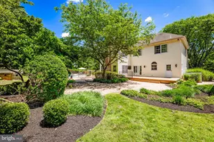 8 Golfview Dr, Warminster, PA 18974 - Photo 41