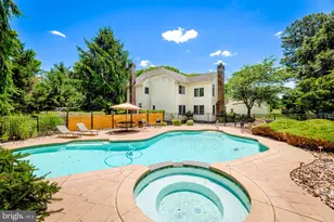 8 Golfview Dr, Warminster, PA 18974 - Photo 21