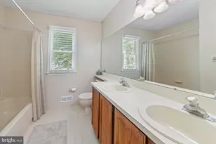 5 Zinnia Dr, Newtown, PA 18940 - Photo 19