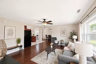 32 Great Oak Rd, Levittown, PA 19057 - Photo 5