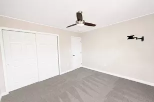 32 Great Oak Rd, Levittown, PA 19057 - Photo 17