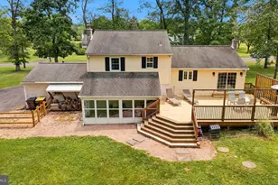 1324 Timber Ln, Chalfont, PA 18914 - Photo 3