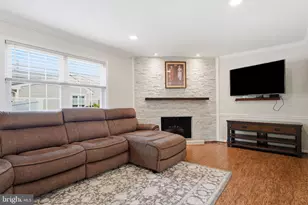 22 Delaware Ct, Newtown, PA 18940 - Photo 17