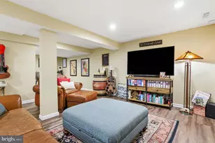 271 Saxony Dr, Newtown, PA 18940 - Photo 41