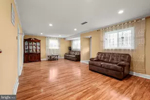 110 W Bristol Rd, Warminster, PA 18974 - Photo 5