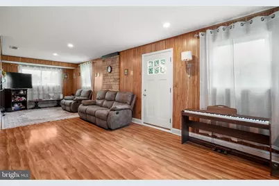 110 W Bristol Road, Warminster, PA 18974 - Photo 7