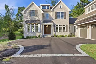 39 East St, Doylestown, PA 18901 - Photo 3