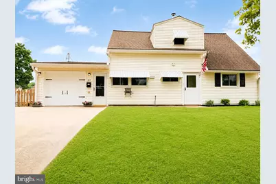 27 River Lane, Levittown, PA 19055 - Photo 1